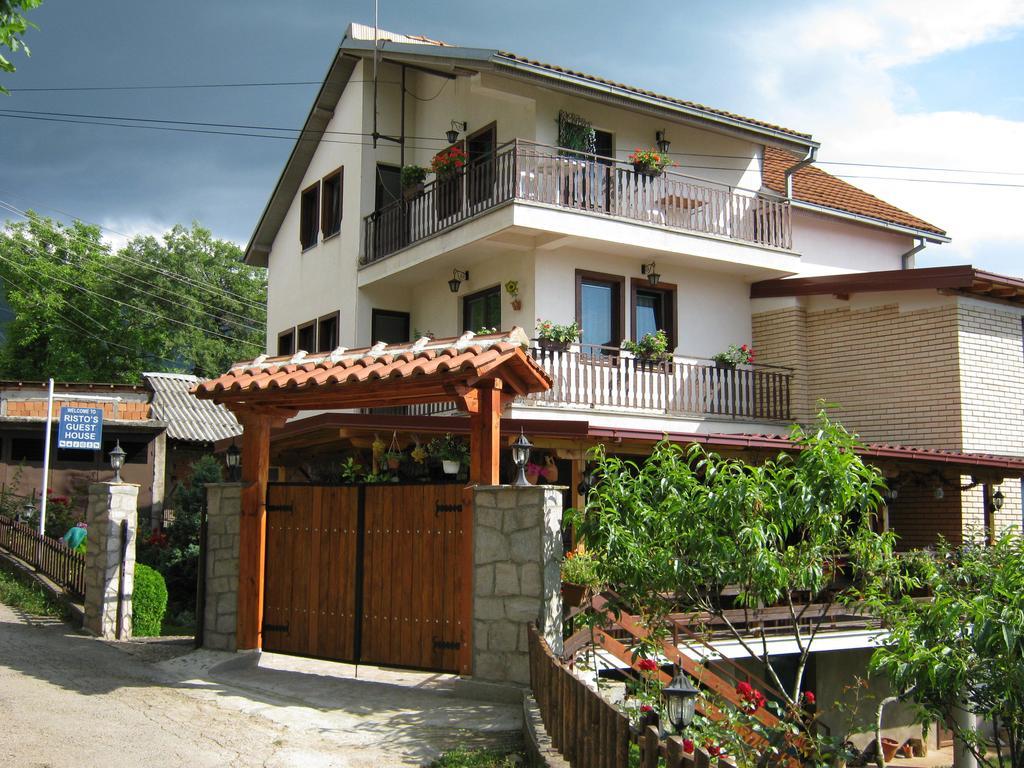 Risto'S Guest House Ohrid Exterior photo