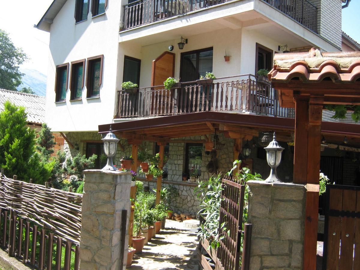 Risto'S Guest House Ohrid Exterior photo