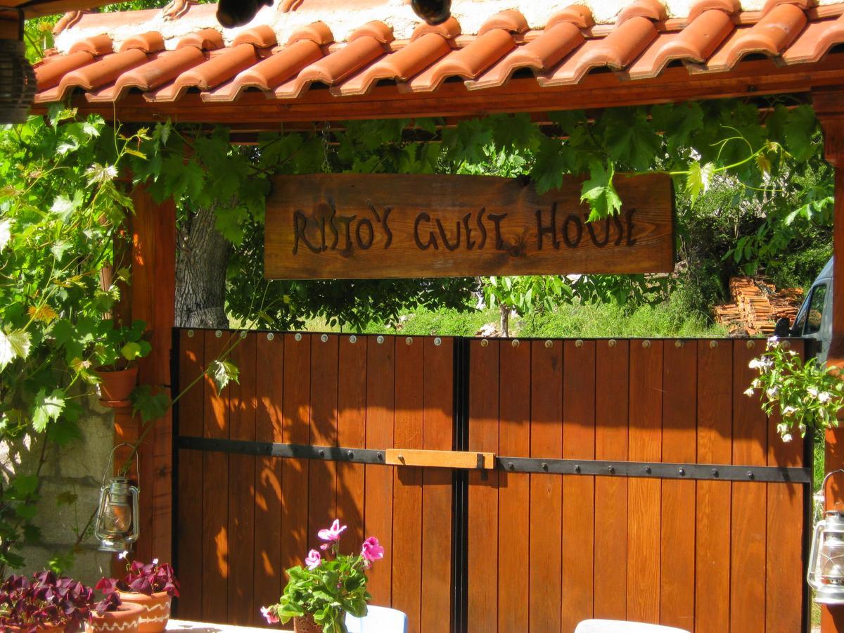 Risto'S Guest House Ohrid Exterior photo